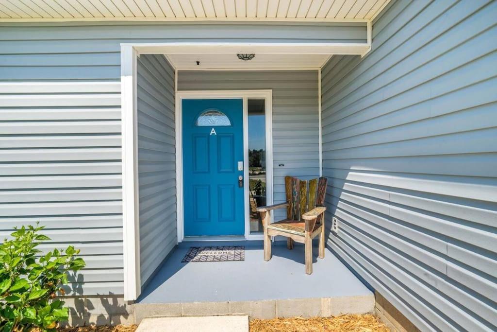 Fully Equipped Paradise! Walk To Beach!