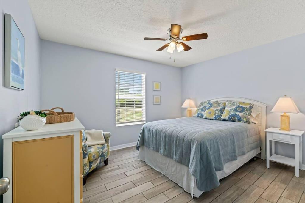 Fully Equipped Paradise! Walk To Beach!