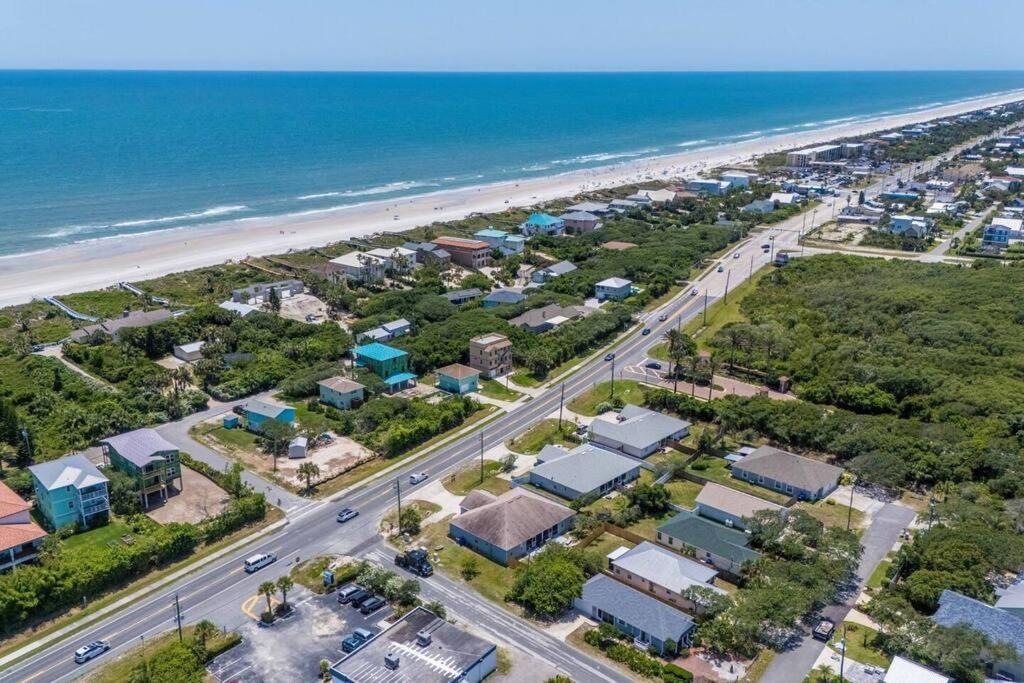 Fully Equipped Paradise! Walk To Beach! Apartment