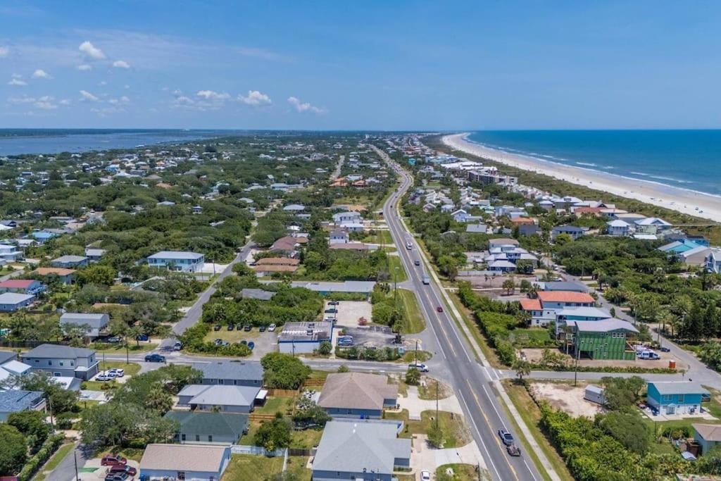 Fully Equipped Paradise! Walk To Beach! *