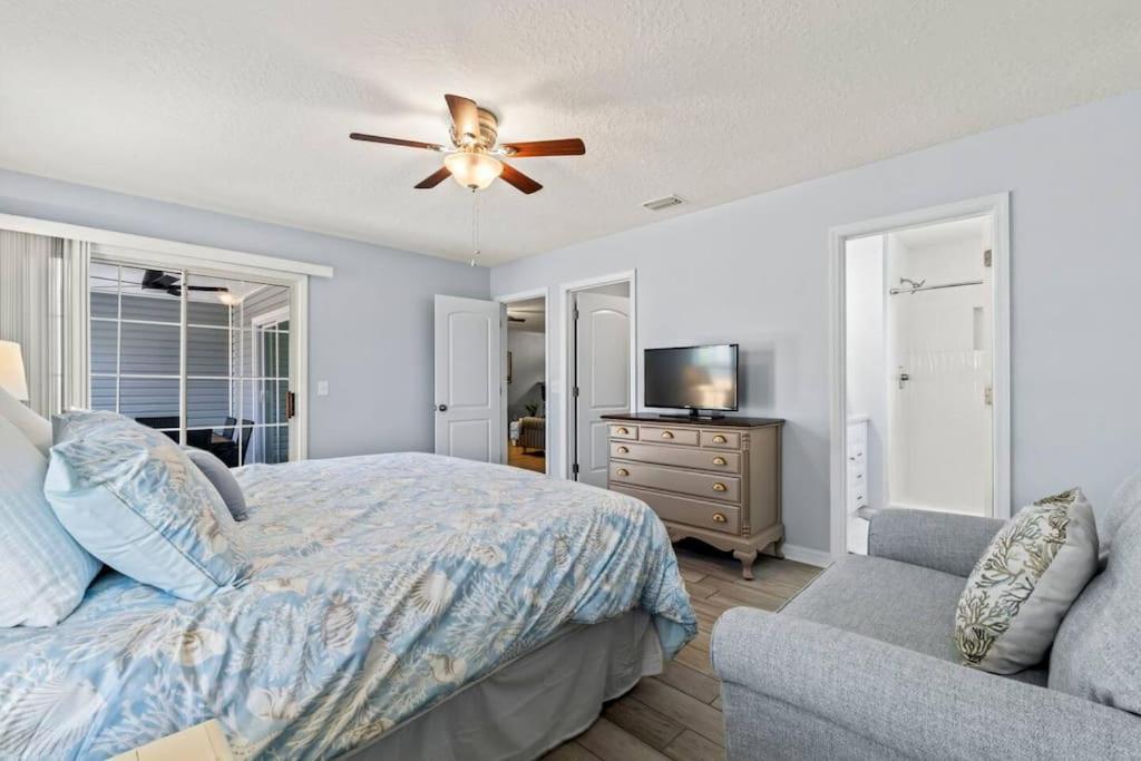 Fully Equipped Paradise! Walk To Beach! Apartment