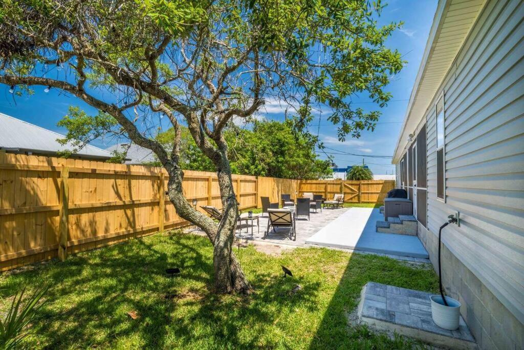 Fully Equipped Paradise! Walk To Beach! Apartment